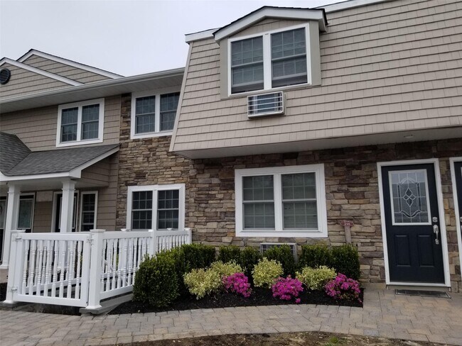 Primary Photo - 104 Terrace Rd