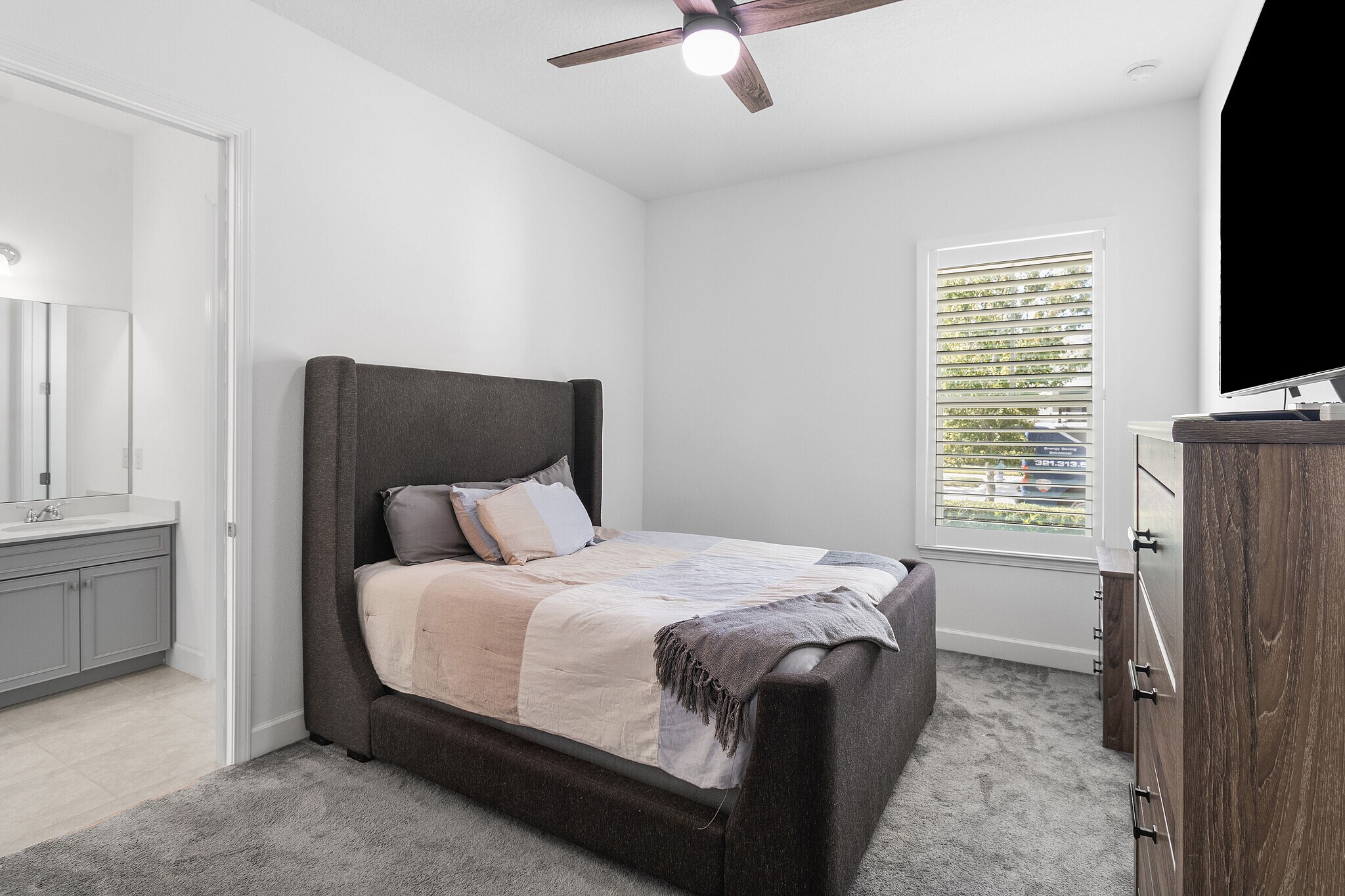 Building Photo - 7531 Mandarin Grove Way