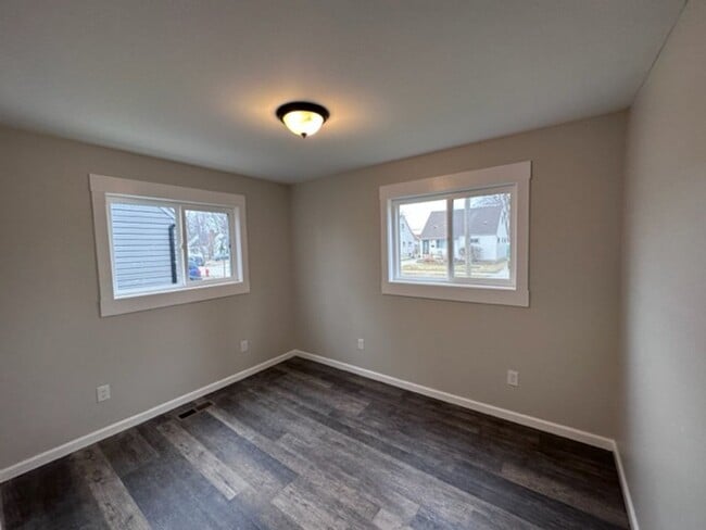 Building Photo - Fully Renovated 3BR Bungalow – Modern, Bright, Move-In Ready!