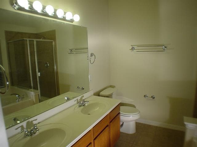 Building Photo - 209 Bird Creek Dr