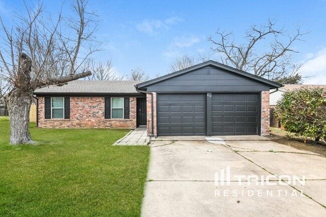Primary Photo - 612 Circleview Dr