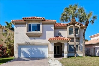 Building Photo - 3149 NW 71st Ave