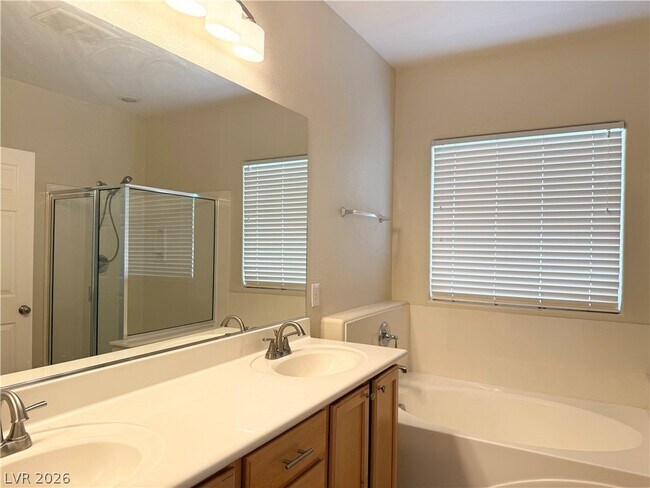 Building Photo - 848 S Paseo Rocoso Pl