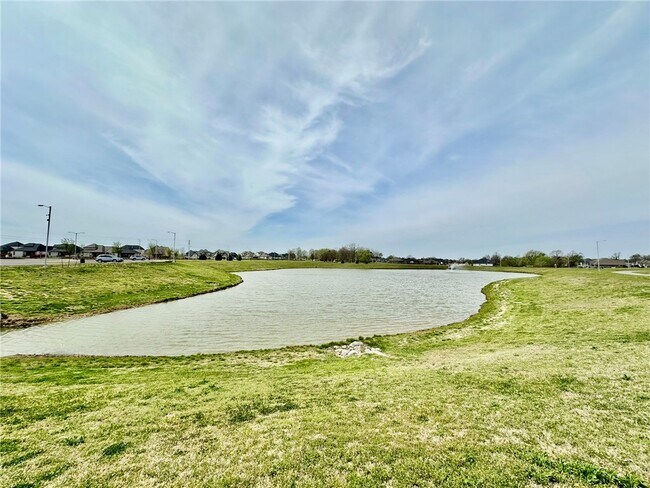 Building Photo - 6747 Winterwood Ave