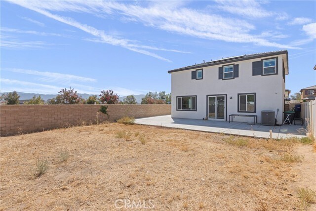 Building Photo - 19154 River Rock Ct