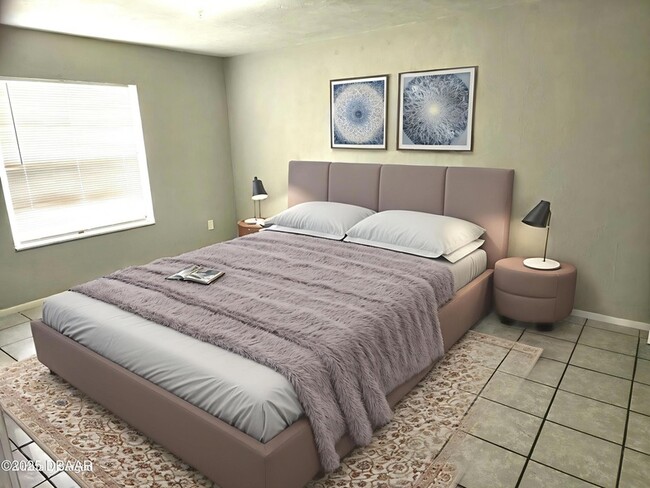 Building Photo - 904 Emma St