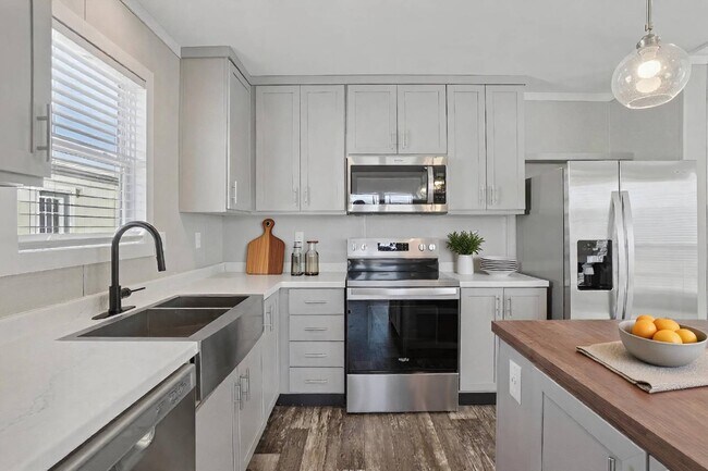Building Photo - 1612 Swallowtail Dr