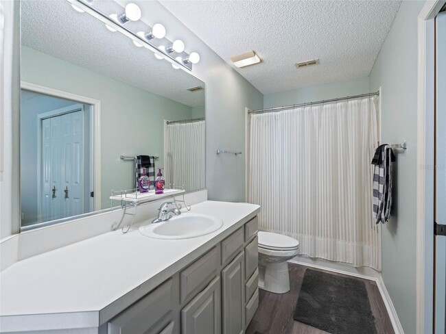 Building Photo - 901 San Benito Ln