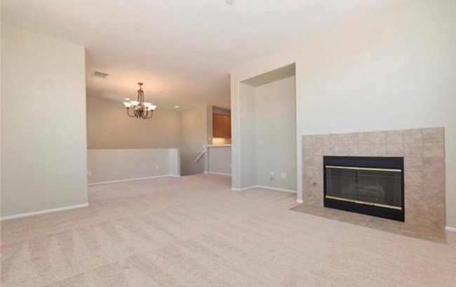 Building Photo - 1800 E Lakeshore Dr