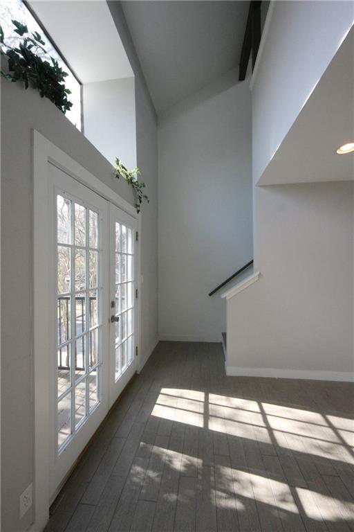 Building Photo - 1600 West Ave