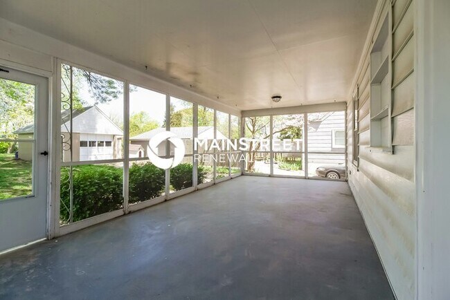 Building Photo - 3 Bedroom Pet-Friendly Home in Louisville,...