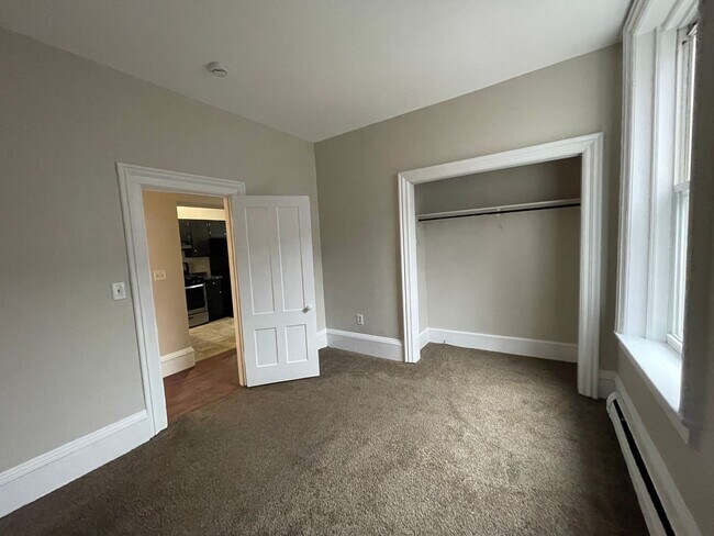 Building Photo - Bright & Spacious 2-Bedroom in Downtown Adams – $1,450/month