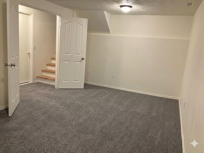 Building Photo - 4072 S 4650 W