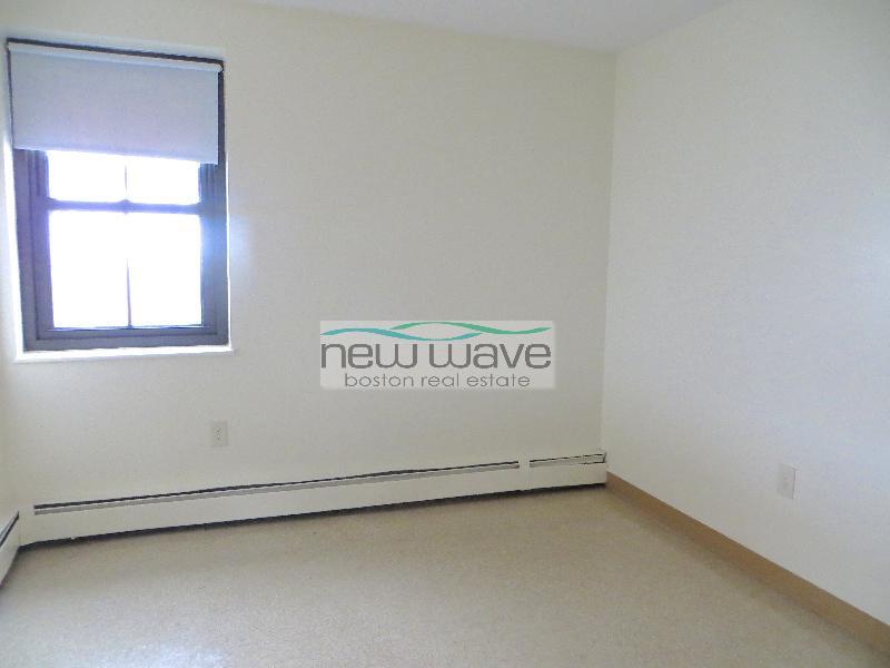Building Photo - 586 Massachusetts Ave