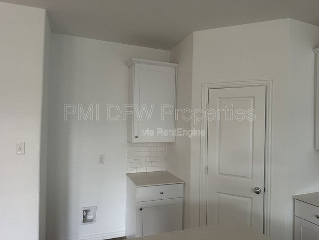 Building Photo - 1462 Everett Gdns Wy