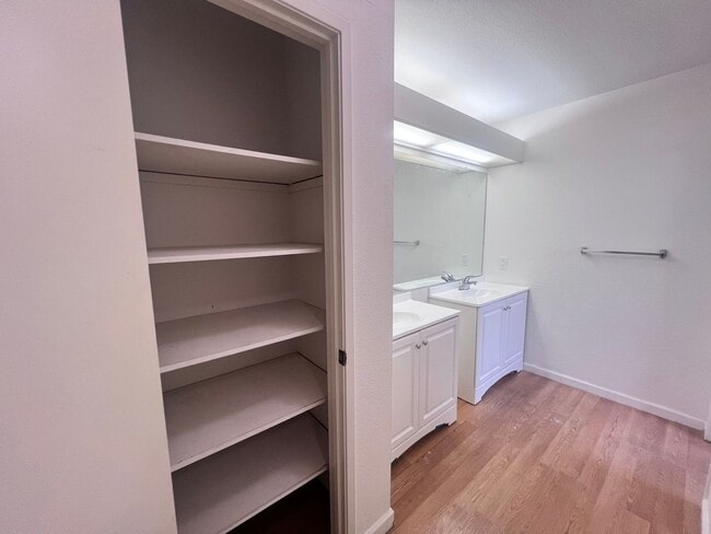 Building Photo - Two Story 3 Bed/Bath Single Family Home In Milpitas, Ca. For Rent!!! $500 OFF FRIST MONTHS RENT!