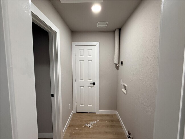 Building Photo - 3268 Holman St