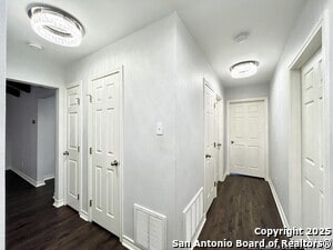 Building Photo - 814 Finale Ct