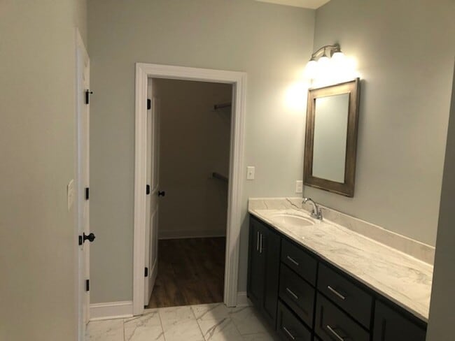 Building Photo - 138 Pritchard Cir