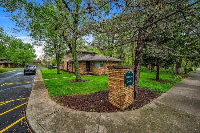 Building Photo - Hanssler Court Apartments