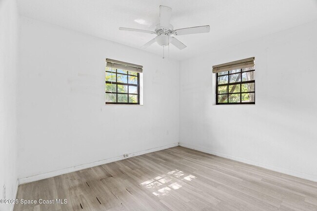 Building Photo - 504 Cornell Ave