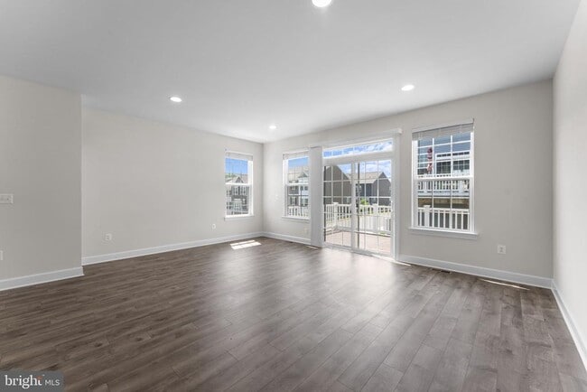 Building Photo - 6094 Camerons Ferry Dr