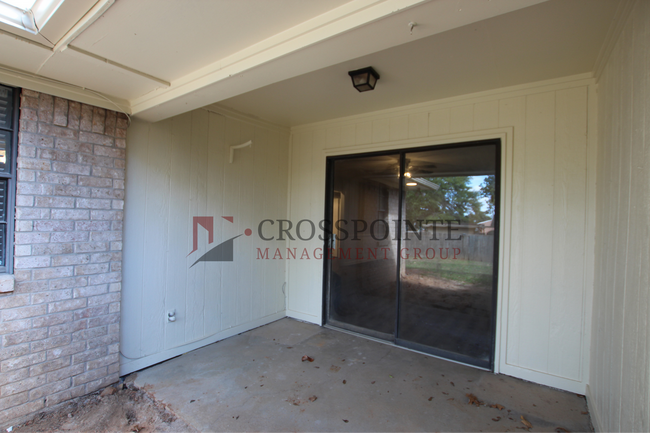 Building Photo - Aberdeen Duplex - 4309/4313 SERIES 308