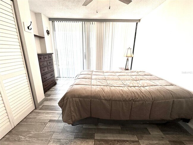 Building Photo - 500 N Osceola Ave