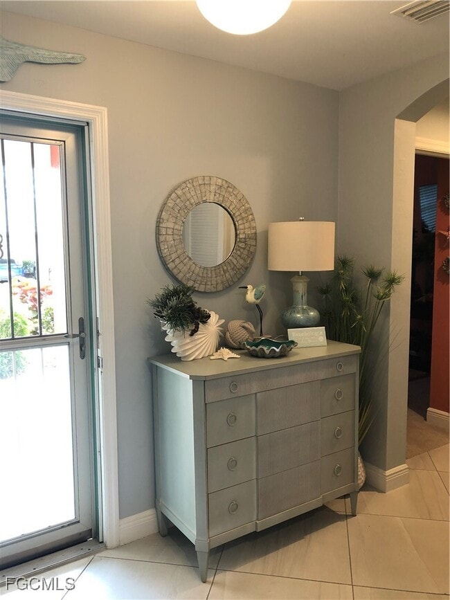 Building Photo - 11021 Gulf Reflections Drive