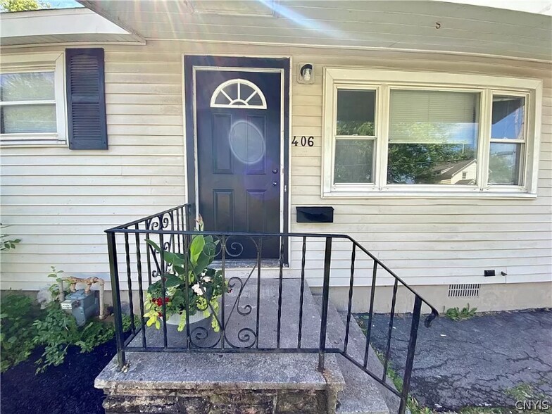 Building Photo - 406 Hanover Ave