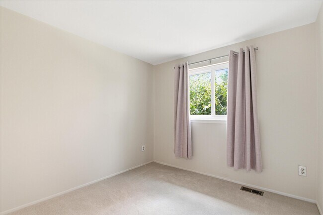 Building Photo - 2825 Tuebingen Pkwy