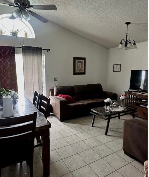 Building Photo - 242 Durango Loop St