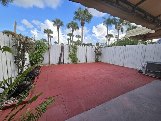 Building Photo - 14659 SW 126th Pl