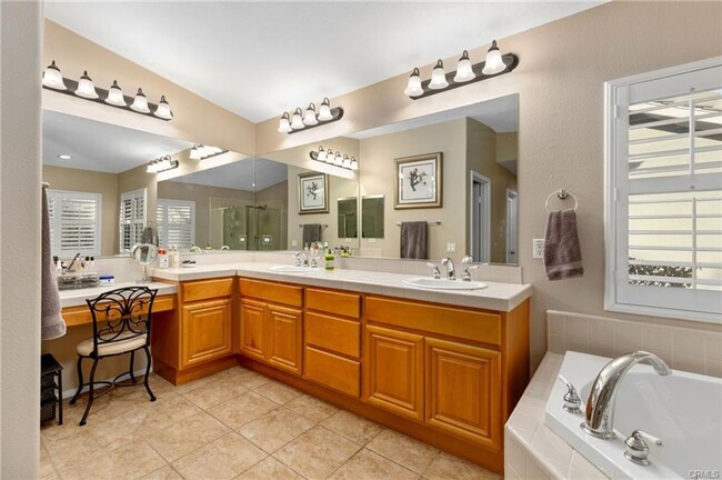 Building Photo - FOR LEASE! Greer Ranch Home | 4 Bed, 3 Bat...