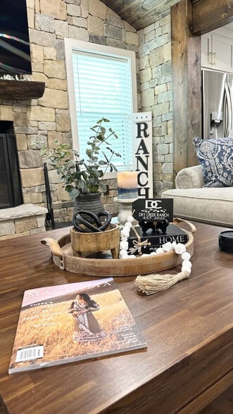 Building Photo - 5472 Andert Rd