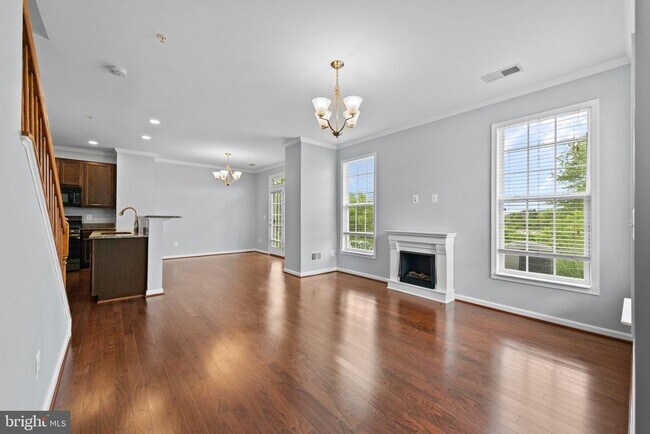 Building Photo - 14602 Shelford Way