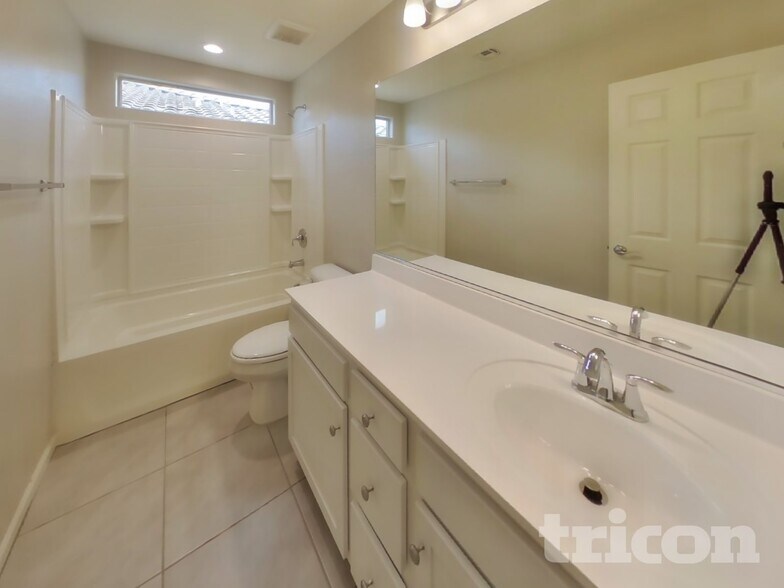 Building Photo - 8631 E Peralta Ave