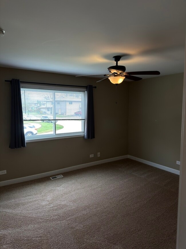 Building Photo - 29W649 Winchester Cir