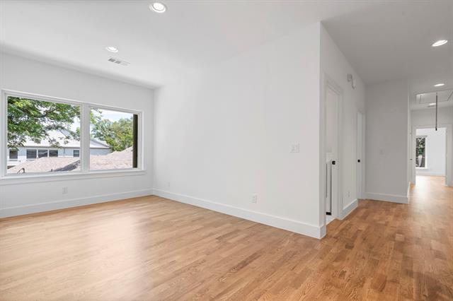 Building Photo - 5539 Longview St