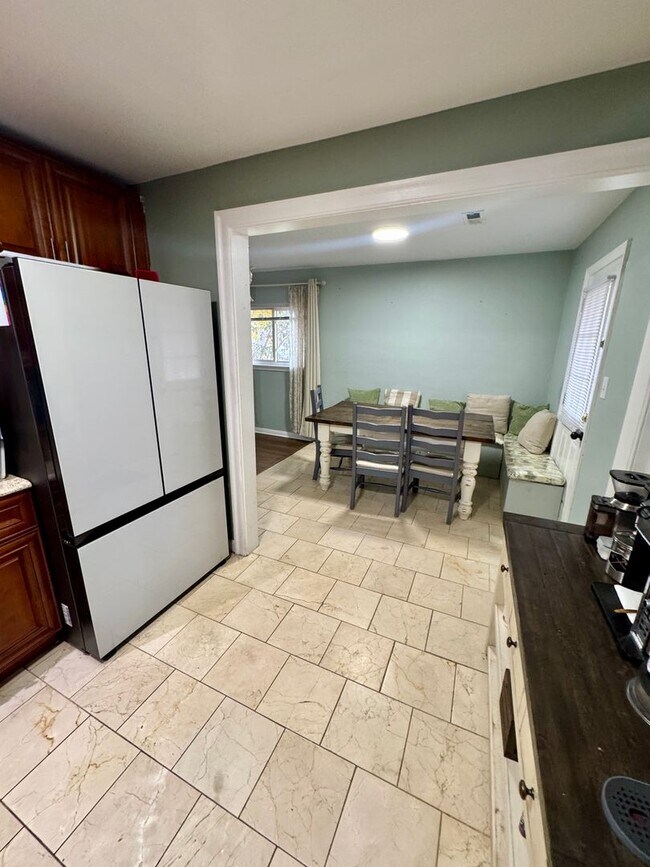 Building Photo - Charming Brick Ranch in the Heart of Churchland