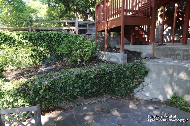Building Photo - 654 Chetwood St