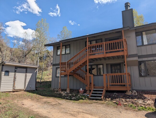 Building Photo - 2562 Cortina Ln