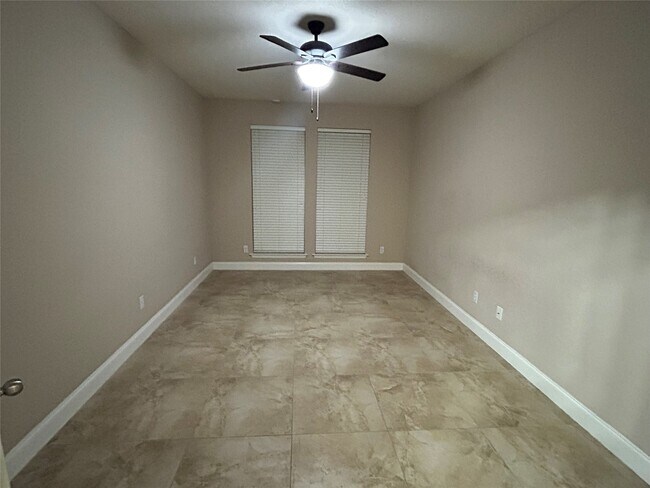 Building Photo - 8911 Silent Willow Ln