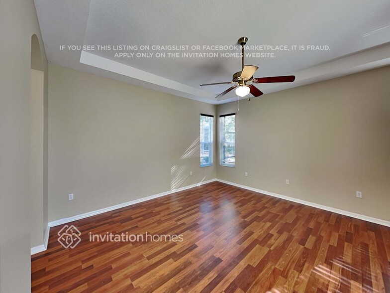 Building Photo - 6219 Macaw Glen