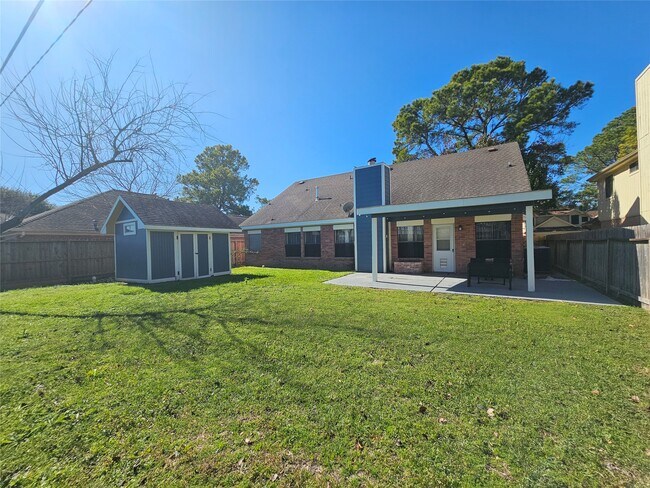 Building Photo - 12334 Misty Laurel Dr