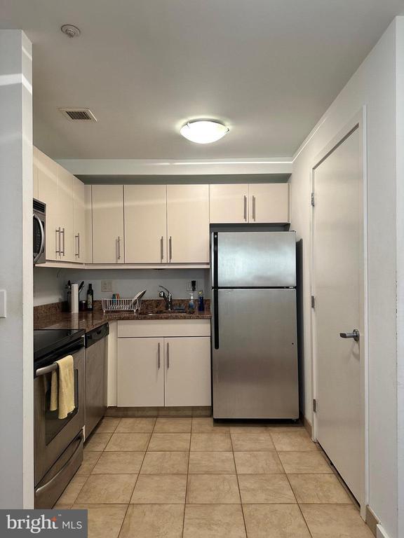 Building Photo - 219 S 18th St