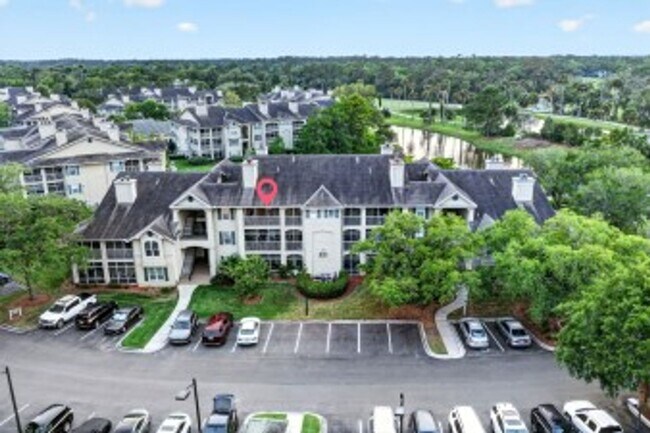 Building Photo - Pristine in PVB