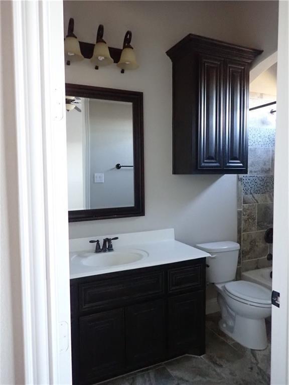 Building Photo - 409 Silver Trail