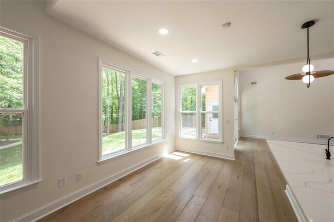 Building Photo - 1784 Brittany Chase NW
