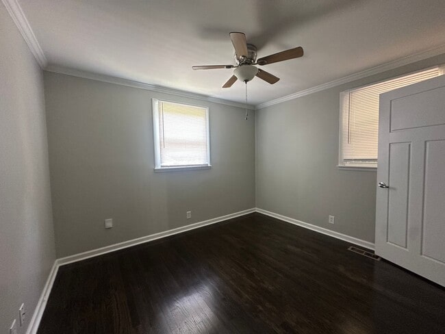 Building Photo - Cleveland Park Renovation!  Walking Distance to Everything! Jetted Shower - Fully Fenced - Garage...